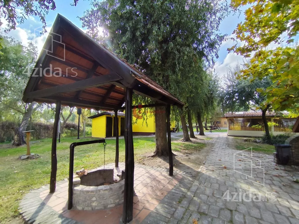 Ugostiteljski objekat | 4zida