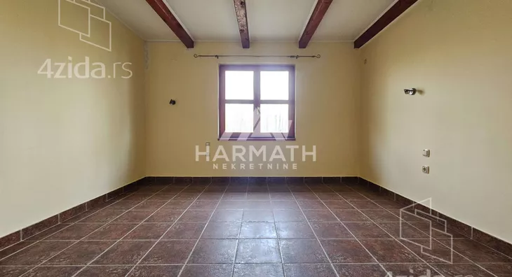 Poslovna zgrada | 4zida