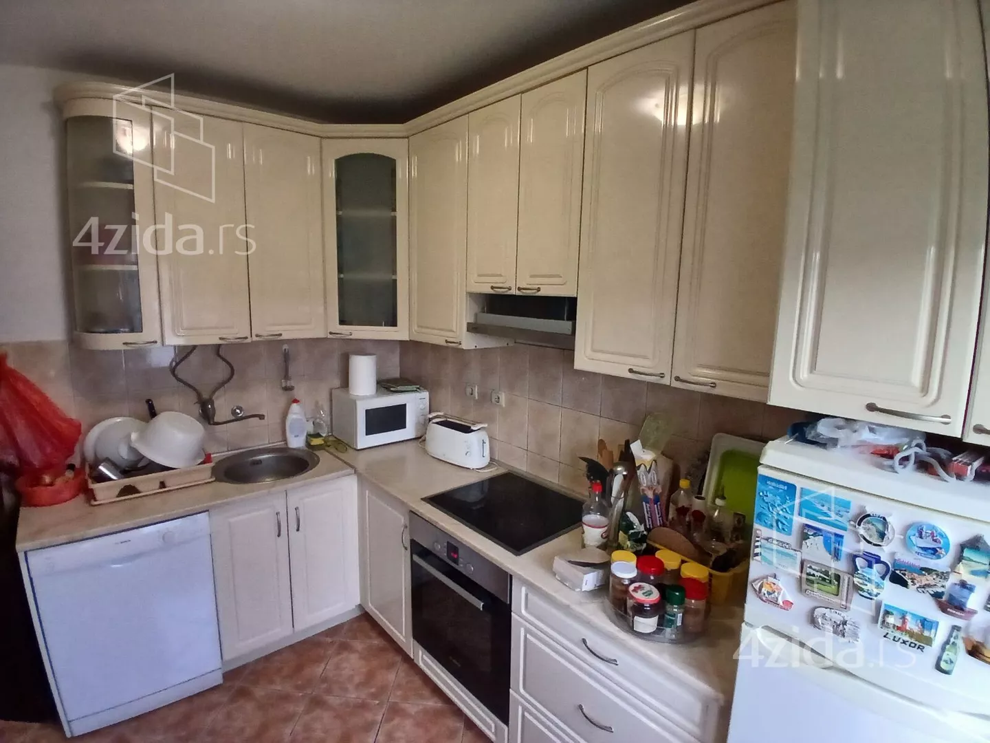 3-etažna kuća | 4zida