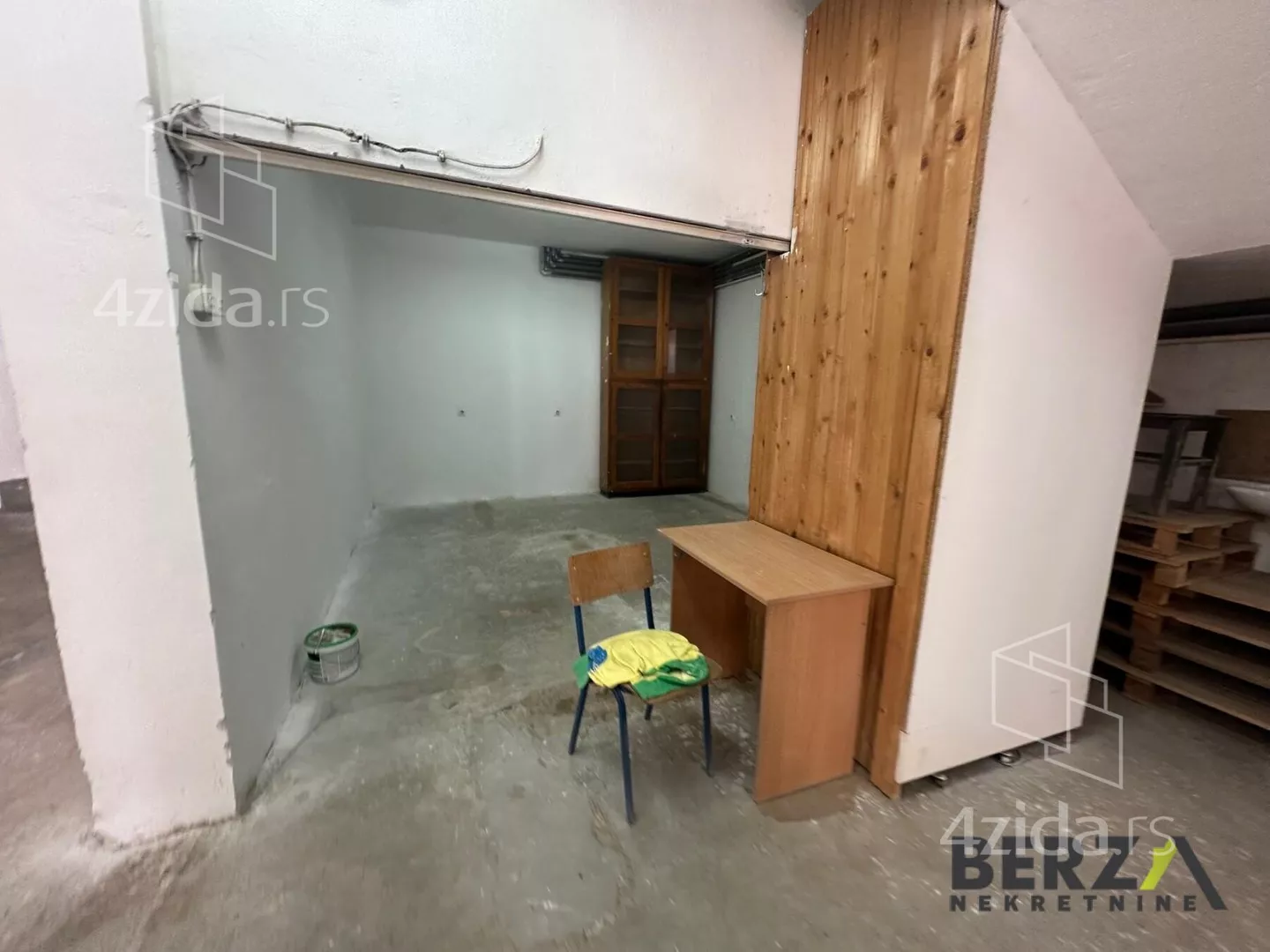 Poslovni prostor | 4zida