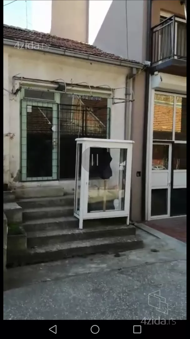 Lokal | 4zida