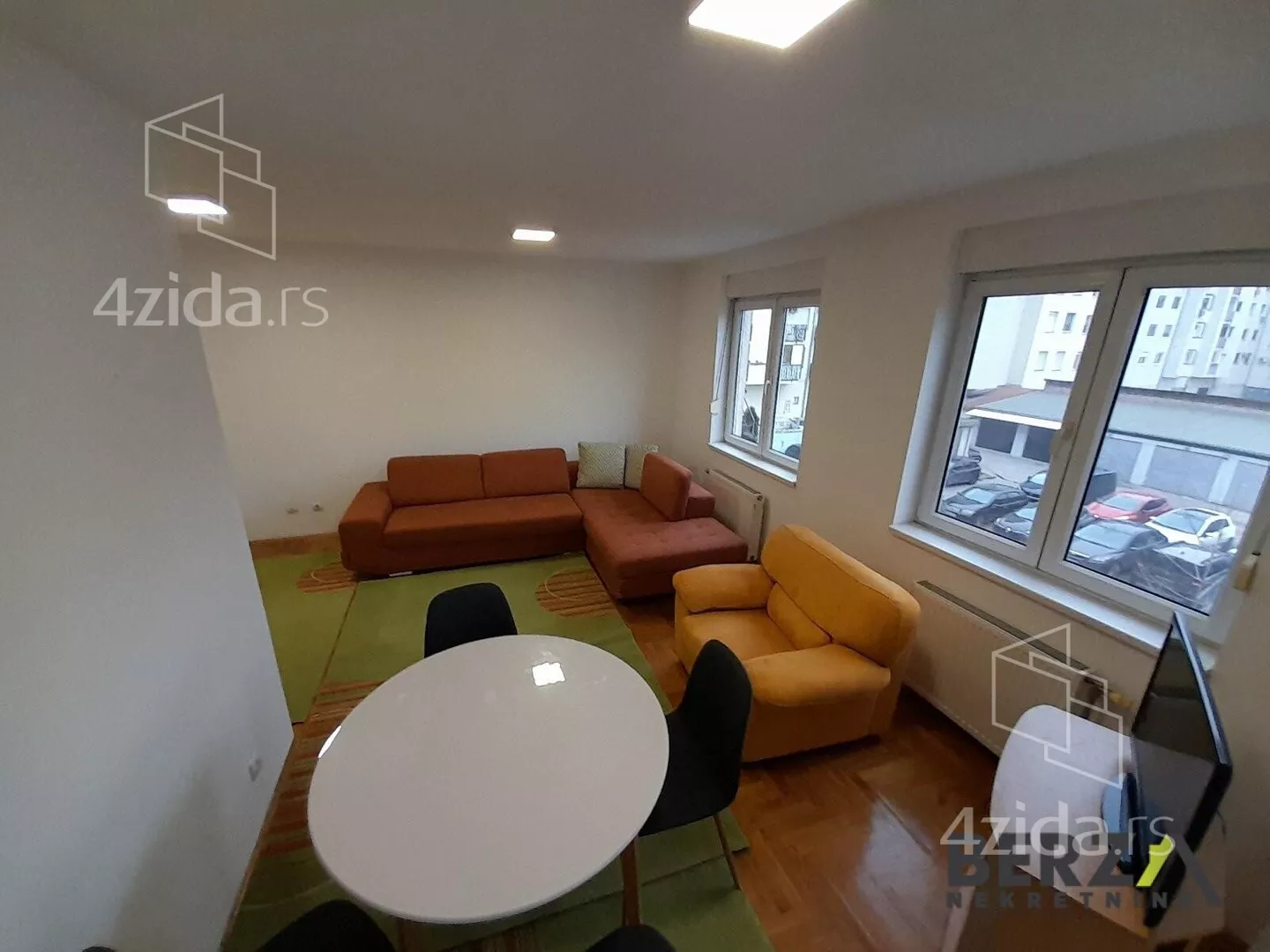 Dvoiposoban stan | 4zida