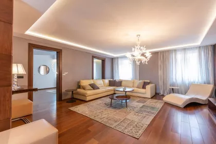 Ljubostinjska | 4zida.rs