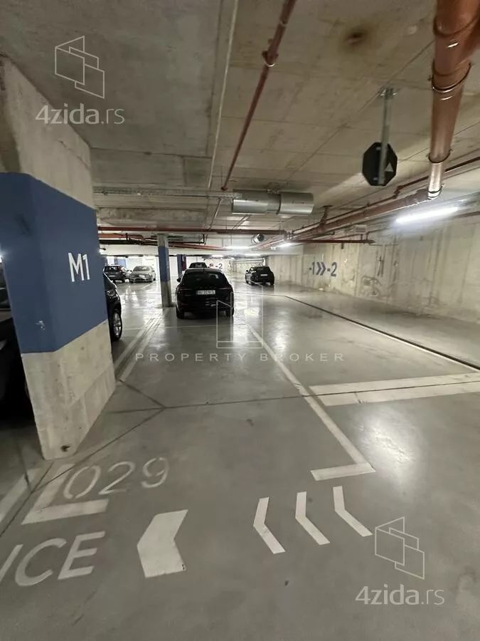 Garaža | 4zida