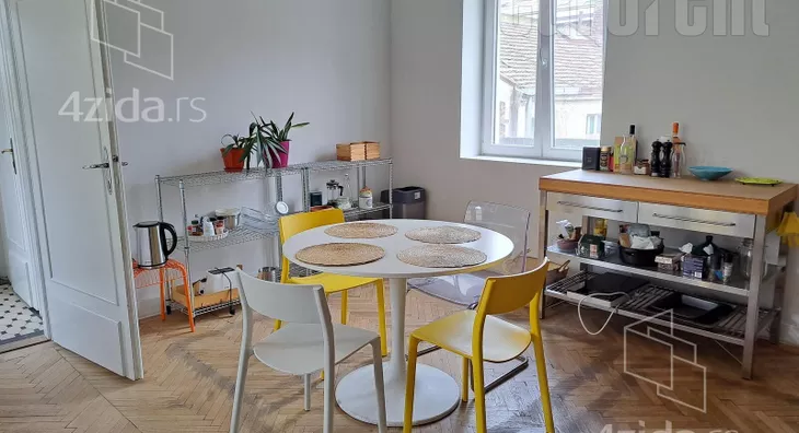 Petosoban stan | 4zida