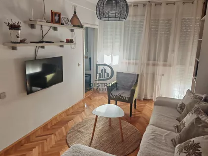 Vojna Bolnica | 4zida.rs