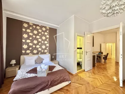 Cetinjska | 4zida.rs