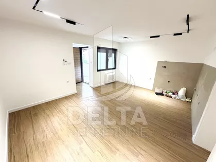 Lamartinova | 4zida.rs