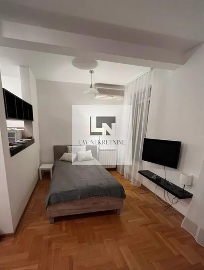 Crveni Krst Vračar | 4zida.rs