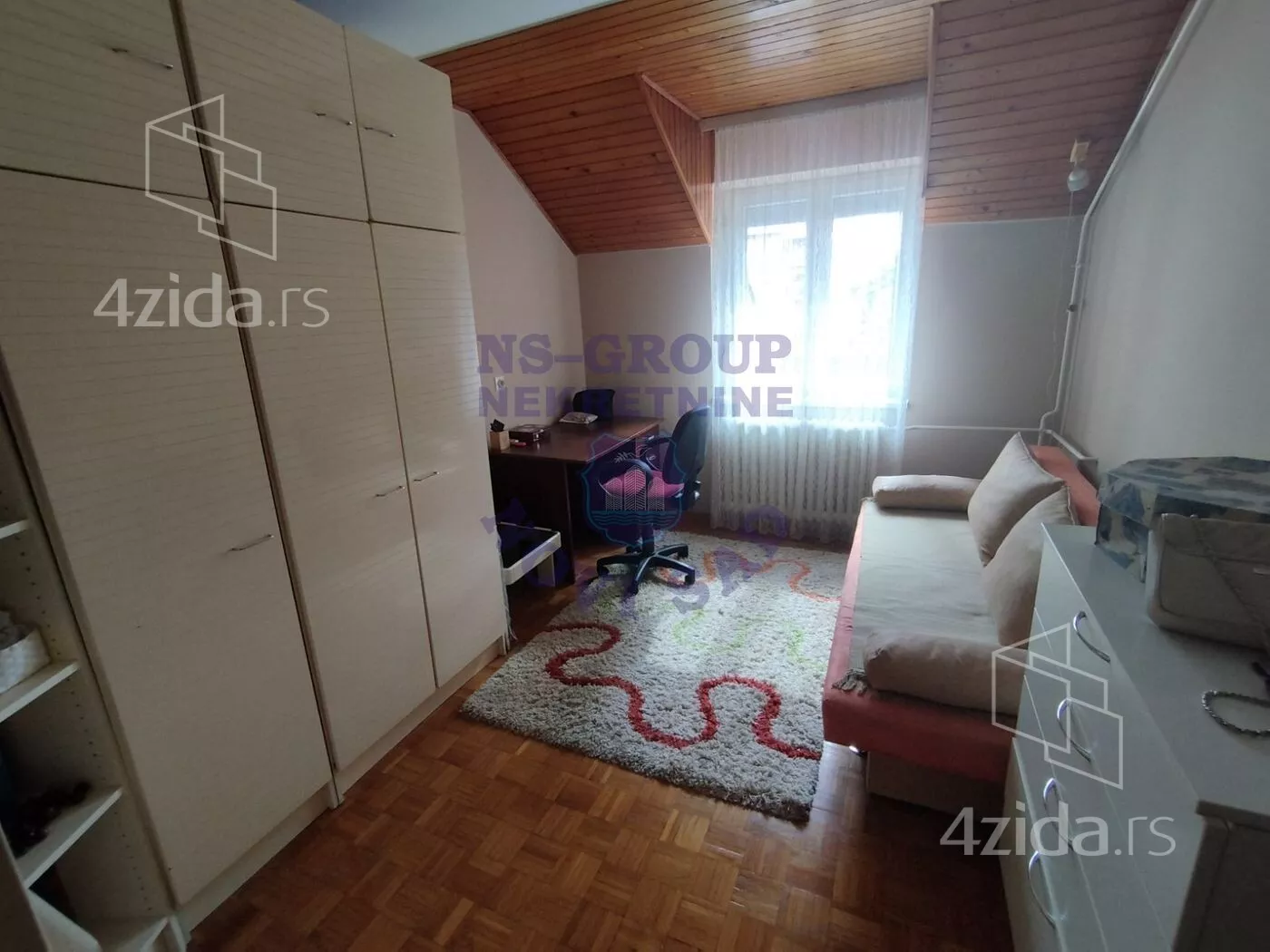 Troiposoban stan | 4zida