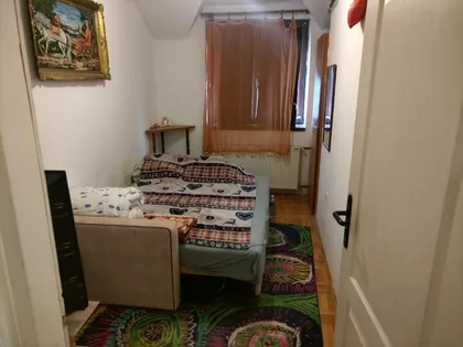 Trg Pavla Stojkovića 3 | 4zida.rs
