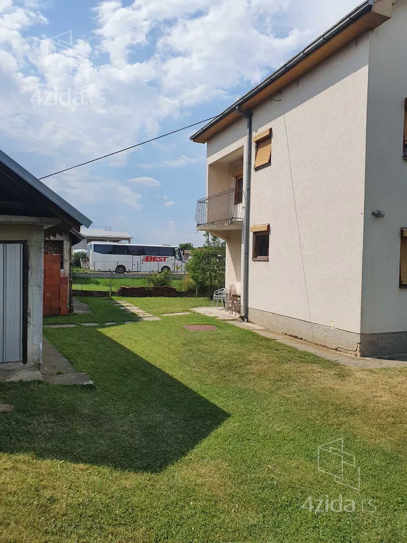 3-etažna kuća | 4zida