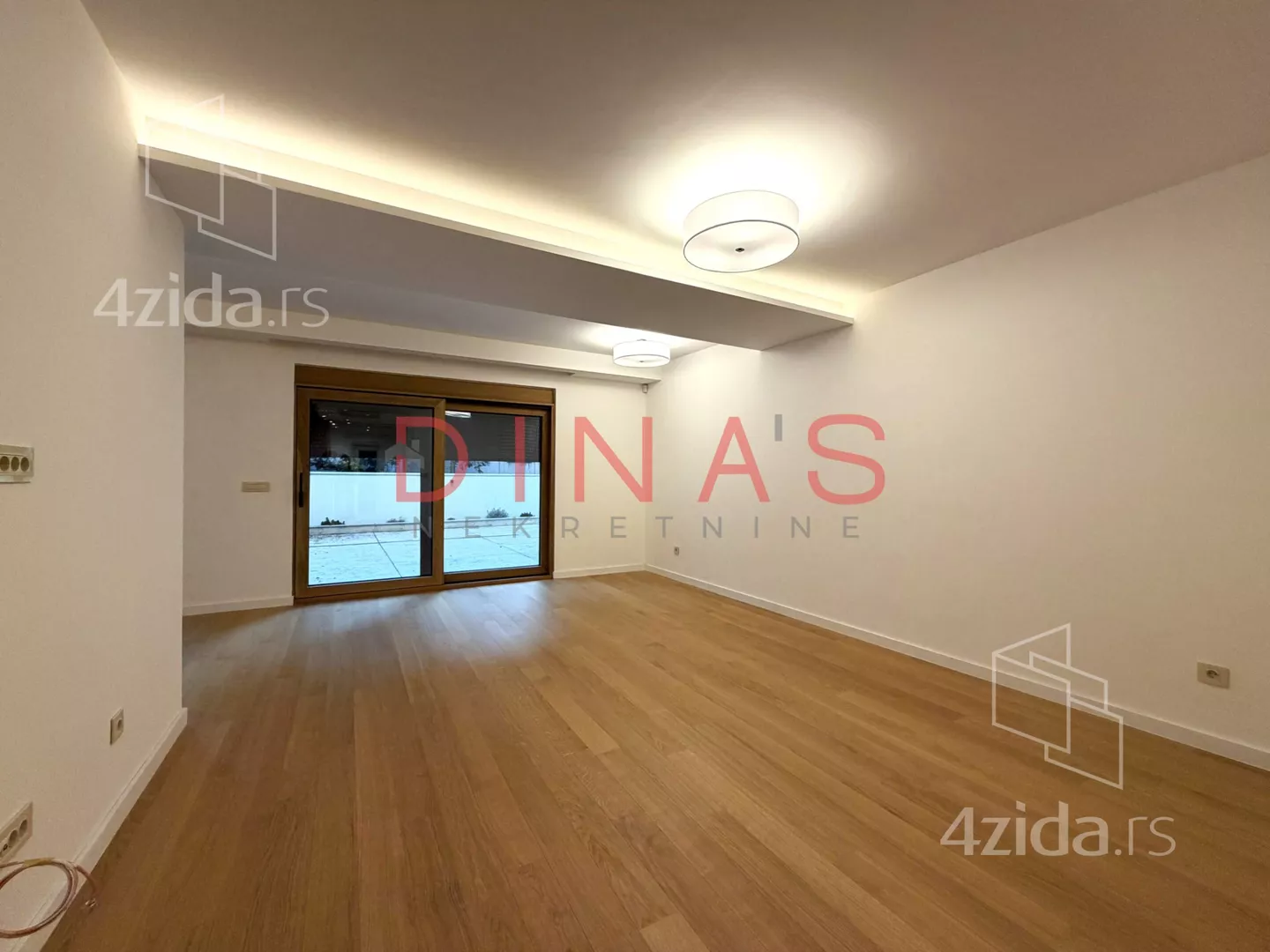 Devetosoban stan | 4zida