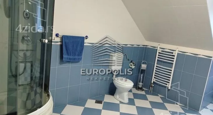 3-etažna kuća | 4zida