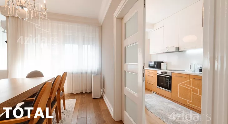 Šestosoban stan | 4zida