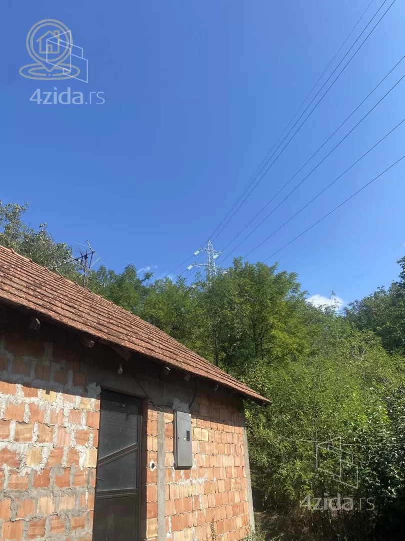 Plac | 4zida