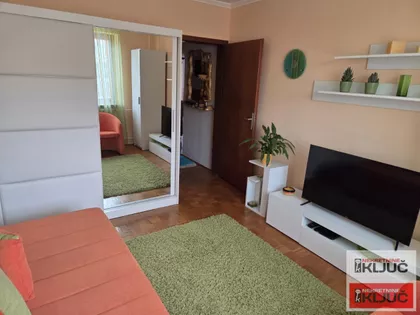 Bulevar Patrijarha Pavla (Somborski Bulevar) | 4zida.rs