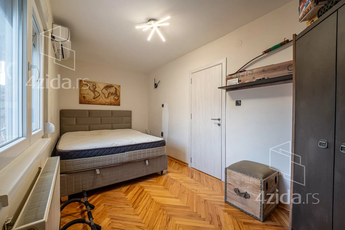 Troiposoban stan | 4zida