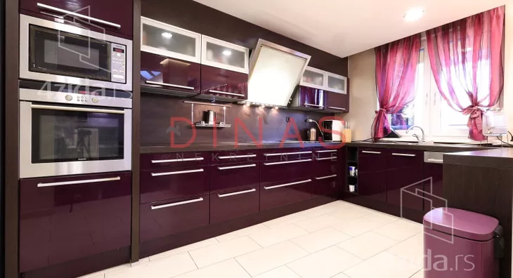 Šestosoban stan | 4zida