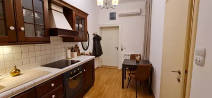 Pijaca Kalenić | 4zida.rs