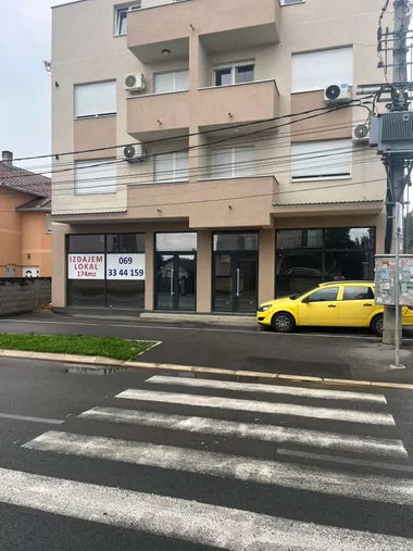 Pavla Vujisića 81