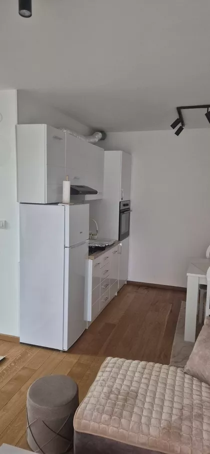 Heroja Čajke 14b | 4zida.rs