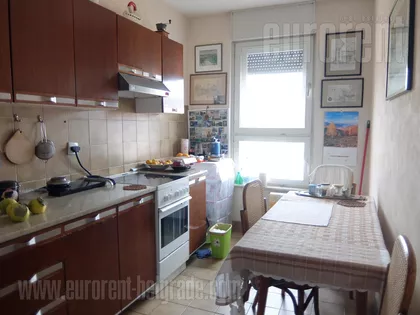 DONJI DORĆOL | 4zida.rs