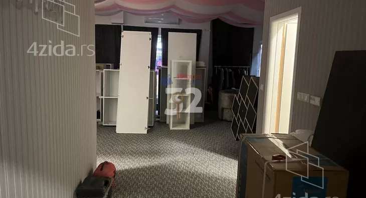 Poslovni prostor | 4zida