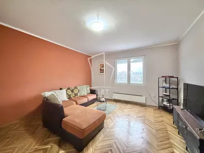 Ustanička | 4zida.rs