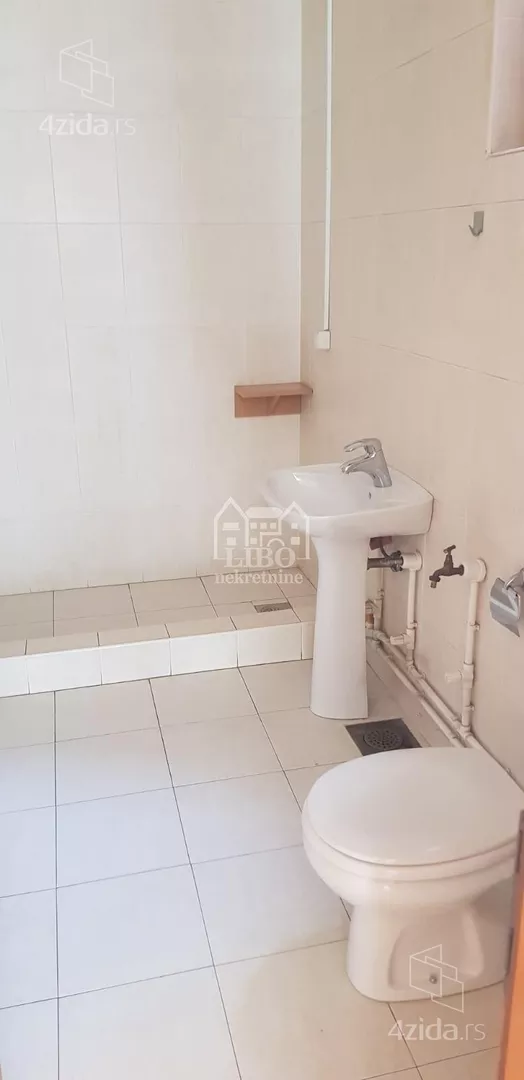 4-etažna kuća | 4zida