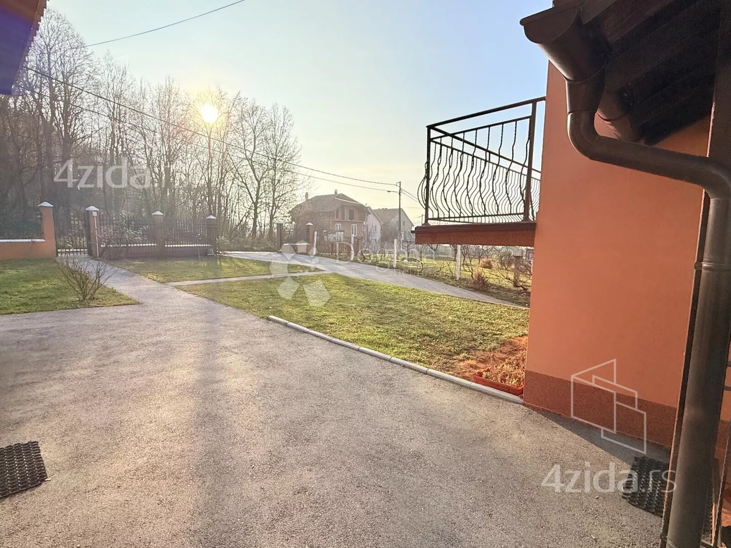 2-etažna kuća | 4zida