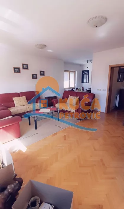 Janisa Janulisa | 4zida.rs