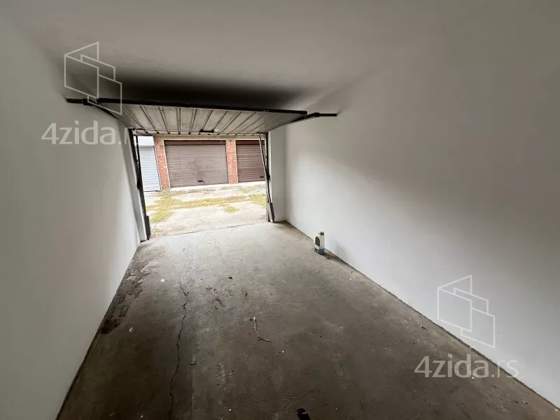 Garaža | 4zida