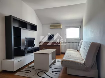 Braće Ribnikar | 4zida.rs