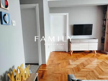 Jug Bogdana | 4zida.rs