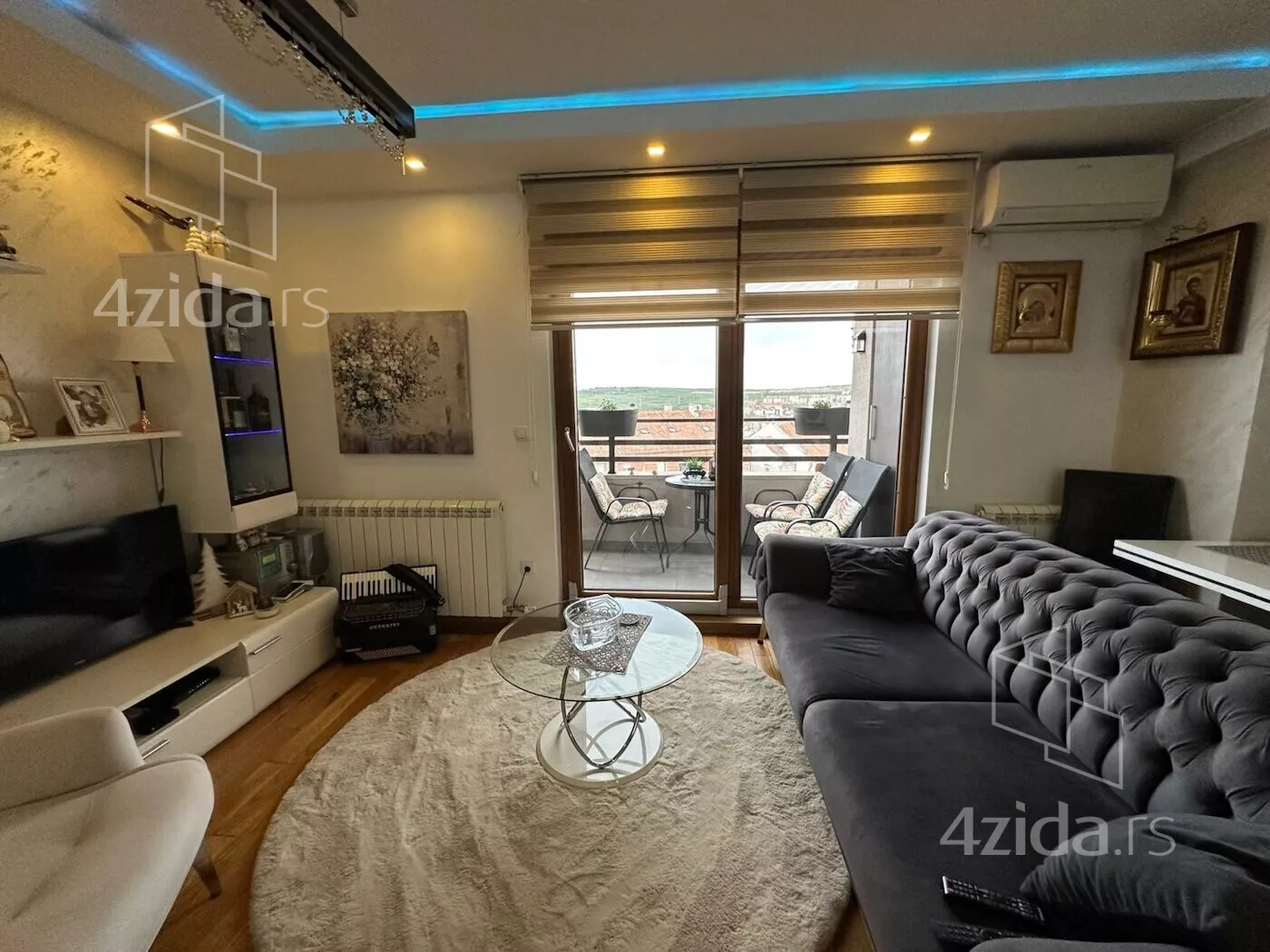 Dvoiposoban stan | 4zida