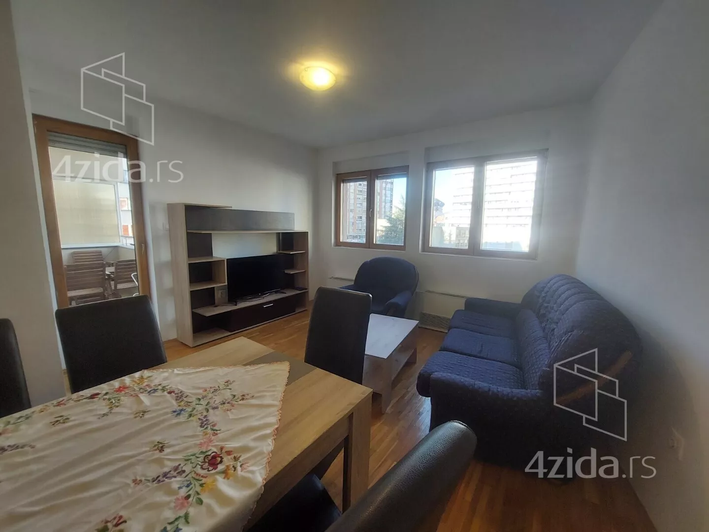 Troiposoban stan | 4zida