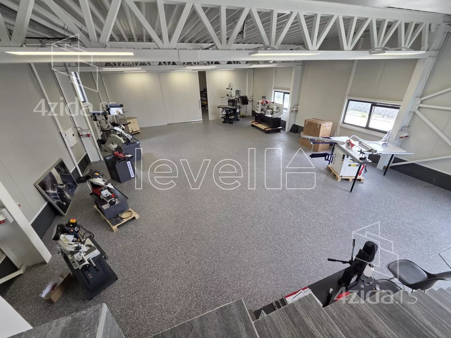 Poslovni prostor | 4zida