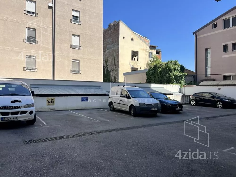 Garaža | 4zida