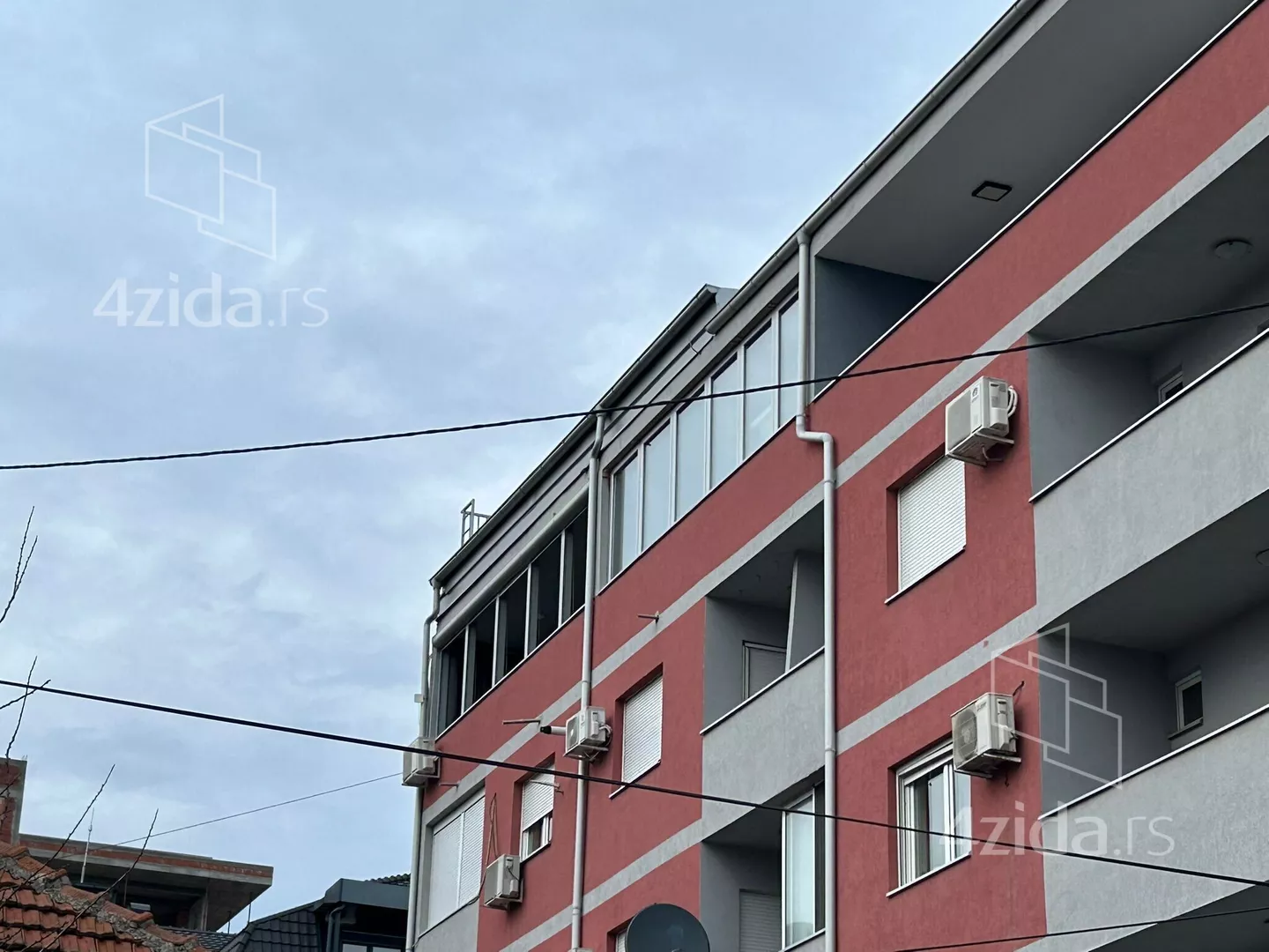Četvorosoban stan | 4zida