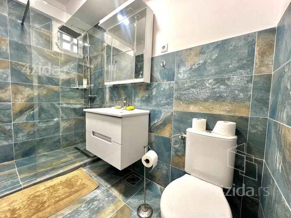 Troiposoban stan | 4zida