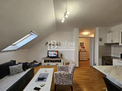 Mala Amerika | 4zida.rs