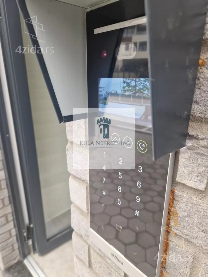 Troiposoban stan | 4zida