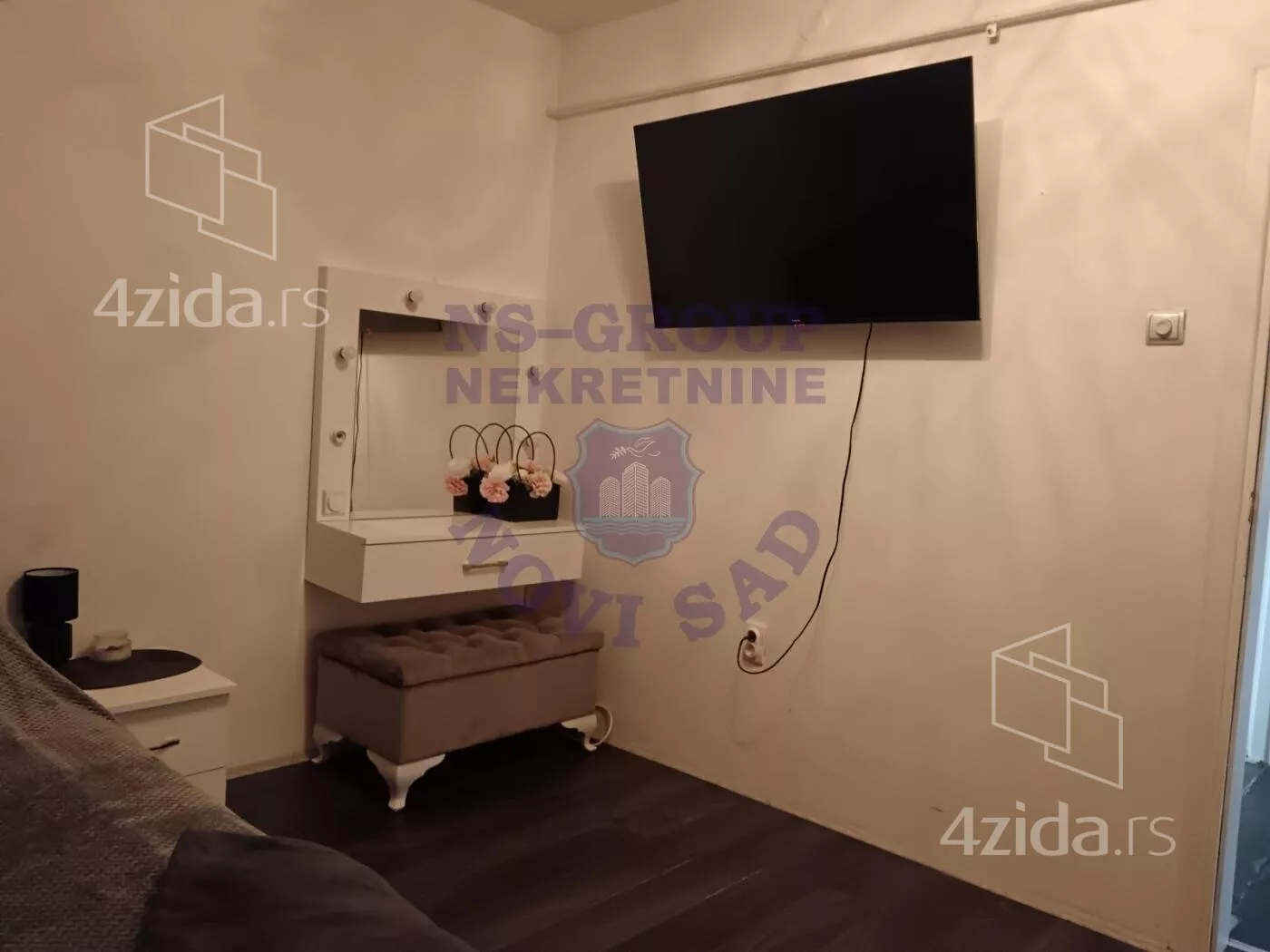Petosoban stan | 4zida