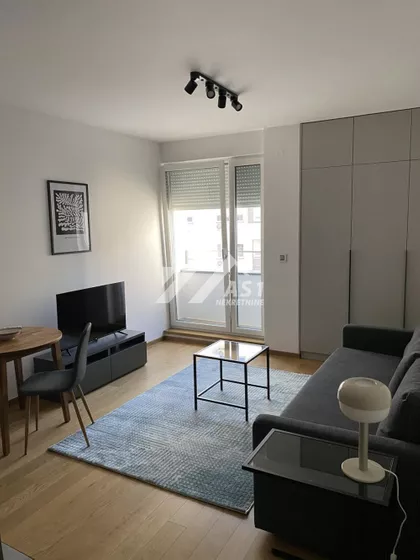 Laze Nančića | 4zida.rs