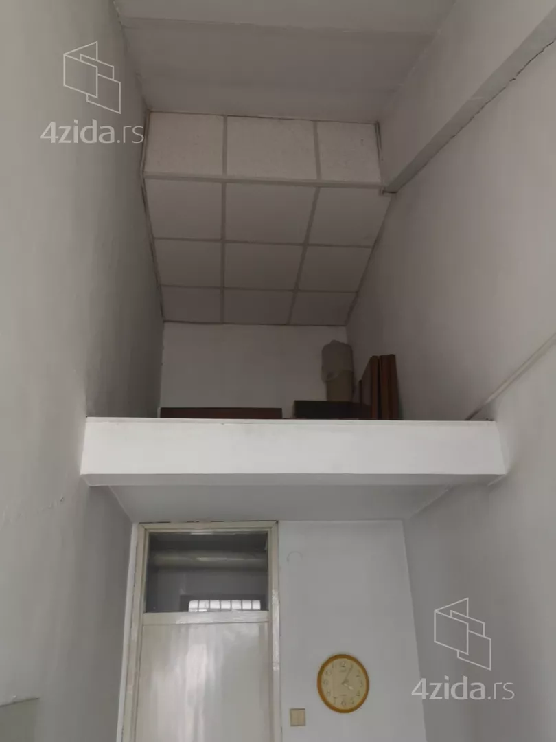 Lokal | 4zida