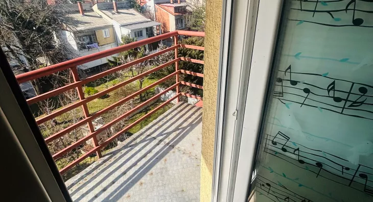 Petosoban stan | 4zida