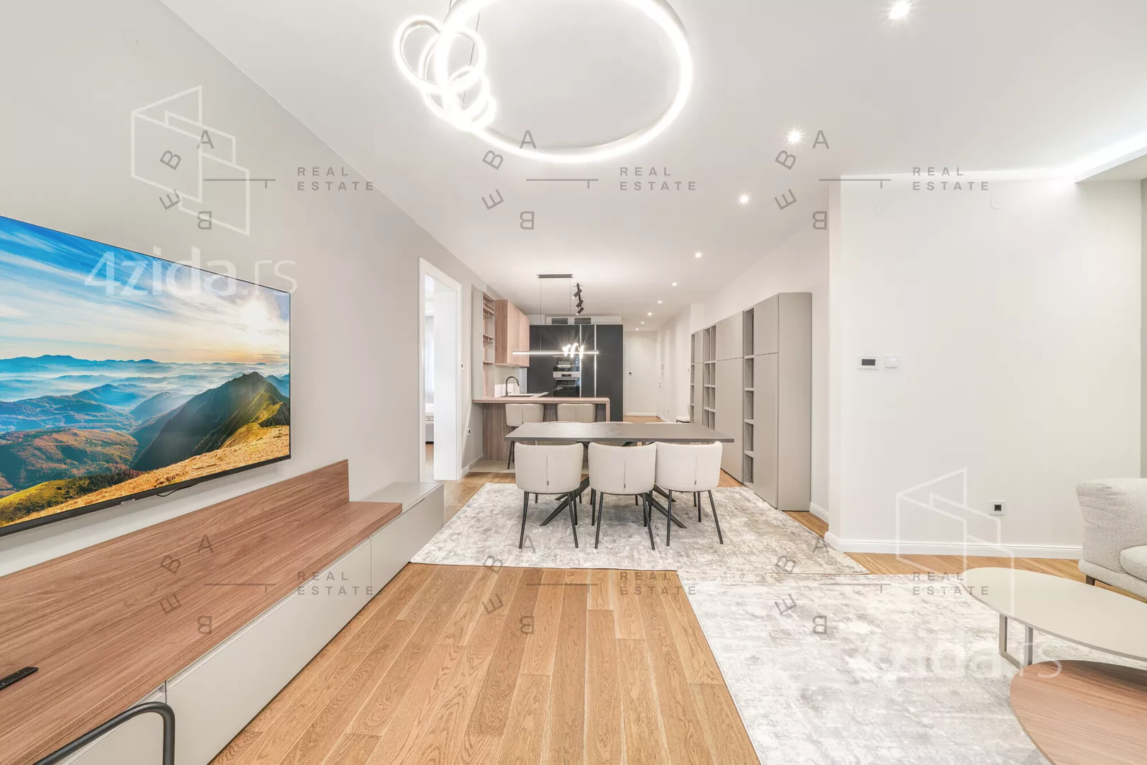 Četvorosoban stan | 4zida