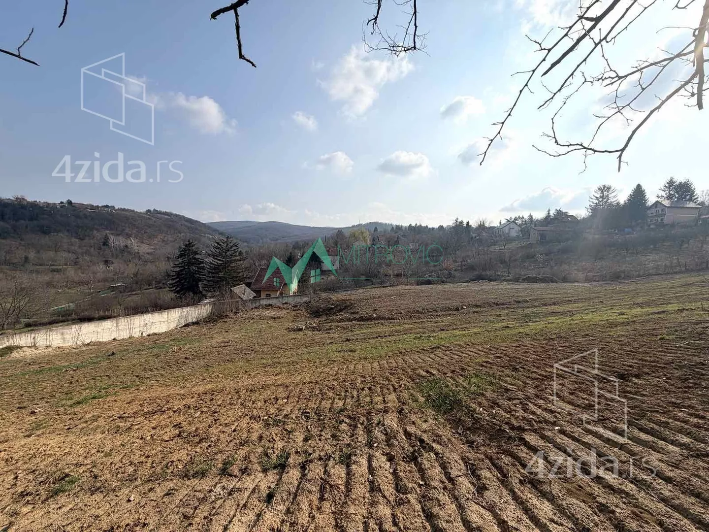 Plac | 4zida
