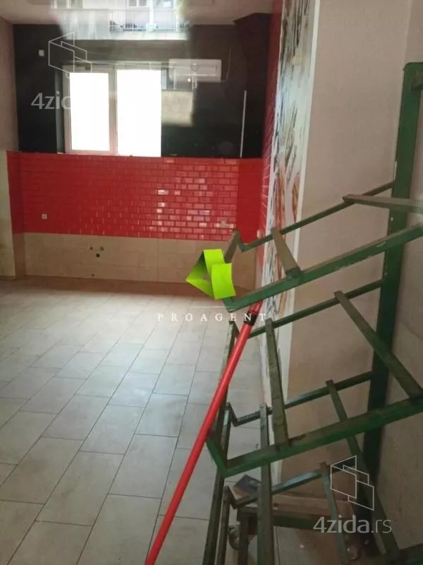 Poslovni prostor | 4zida